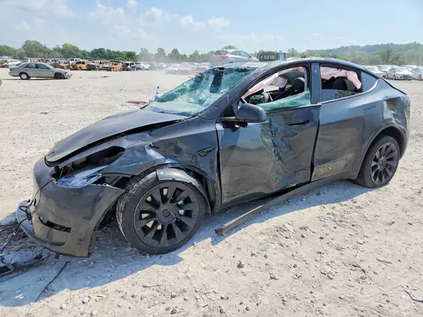 7SAYGDEE6PA098487 2023 TESLA MODEL Y - Image 1