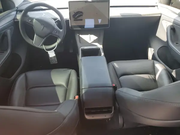 7SAYGDEE6PA107723 2023 TESLA MODEL Y - Image 8