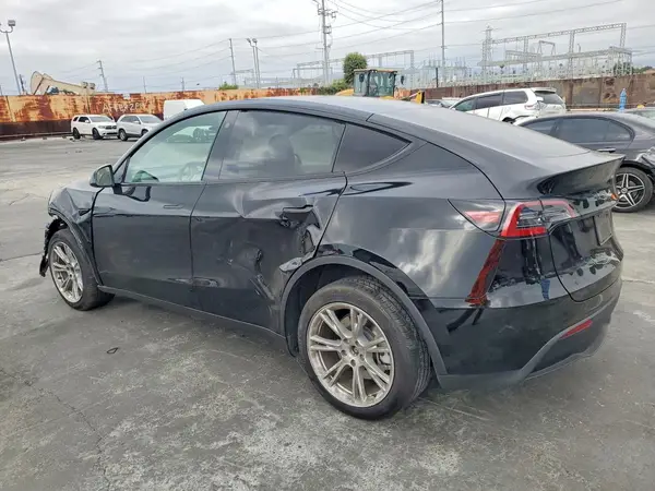 7SAYGDEE6PA114719 2023 TESLA MODEL Y - Image 2