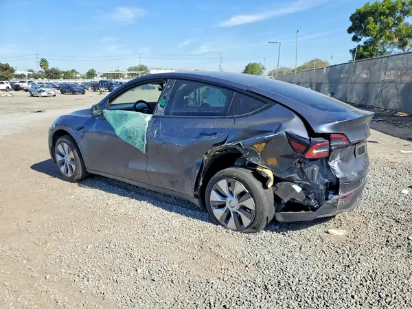 7SAYGDEE6PA115451 2023 TESLA MODEL Y - Image 2