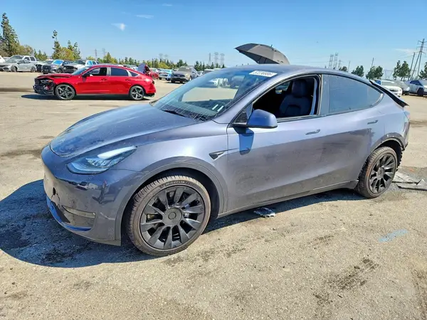 7SAYGDEE6PA117880 2023 TESLA MODEL Y - Image 1