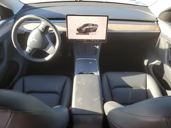 7SAYGDEE6PA119497 2023 TESLA MODEL Y - Image 8
