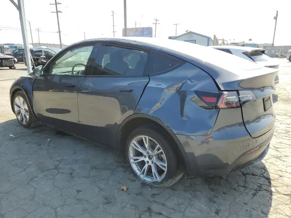 7SAYGDEE6PA119838 2023 TESLA MODEL Y - Image 2