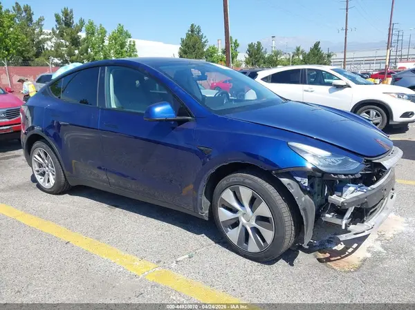 7SAYGDEE6PA121542 2023 TESLA MODEL Y - Image 1