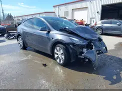 7SAYGDEE6PA122285 2023 TESLA MODEL Y