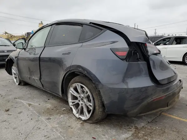7SAYGDEE6PA127731 2023 TESLA MODEL Y - Image 2