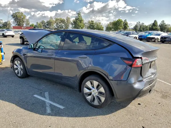 7SAYGDEE6PA131097 2023 TESLA MODEL Y - Image 2
