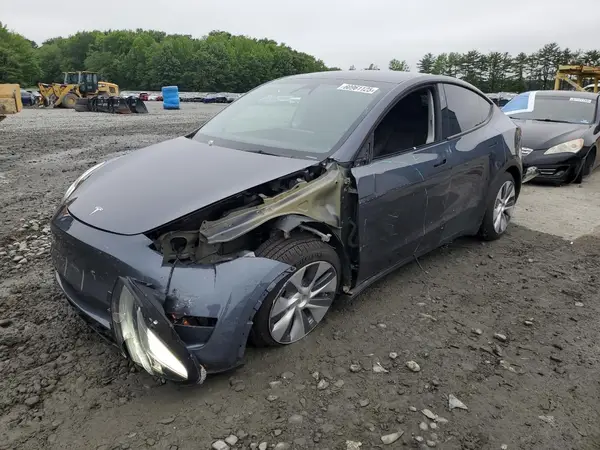 7SAYGDEE6PA140964 2023 TESLA MODEL Y - Image 1