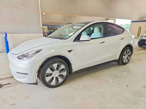 7SAYGDEE6PA141757 2023 TESLA MODEL Y - Image 1