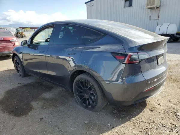 7SAYGDEE6PA143010 2023 TESLA MODEL Y - Image 2