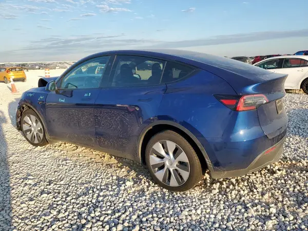 7SAYGDEE6PA158963 2023 TESLA MODEL Y - Image 2