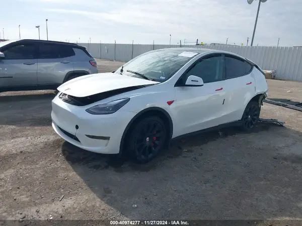 7SAYGDEE6PA160258 2023 TESLA MODEL Y - Image 2