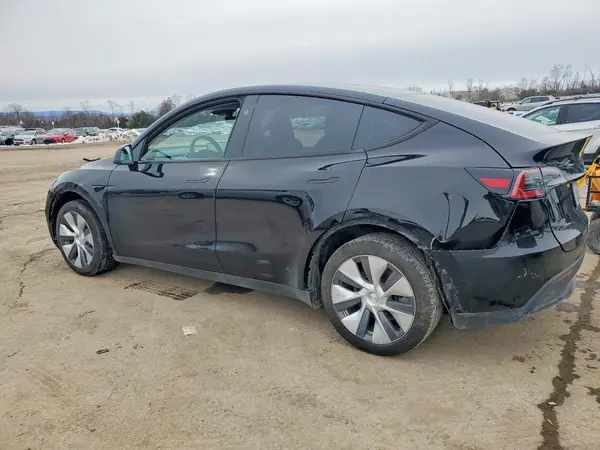 7SAYGDEE6PA161233 2023 TESLA MODEL Y - Image 2
