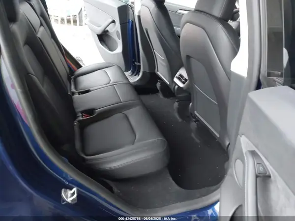 7SAYGDEE6PA165167 2023 TESLA MODEL Y - Image 8