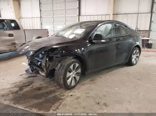 7SAYGDEE6PA166514 2023 TESLA MODEL Y - Image 2