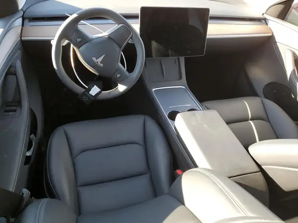 7SAYGDEE6PA167386 2023 TESLA MODEL Y - Image 8