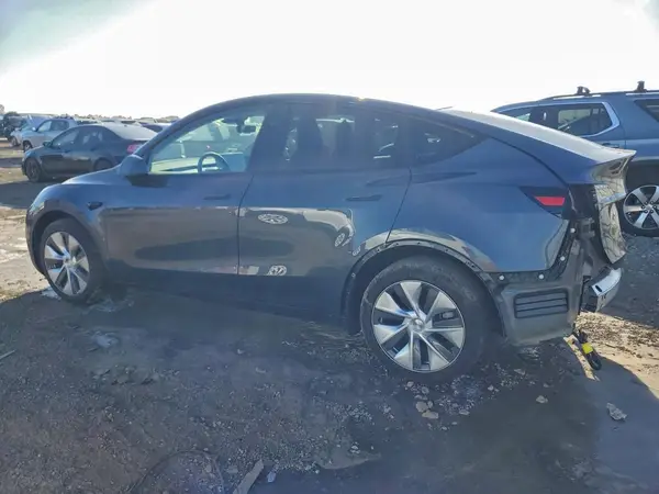 7SAYGDEE6PA167498 2023 TESLA MODEL Y - Image 2