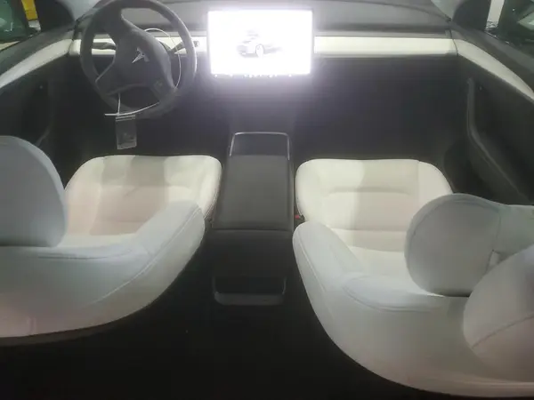7SAYGDEE6PA179733 2023 TESLA MODEL Y - Image 8