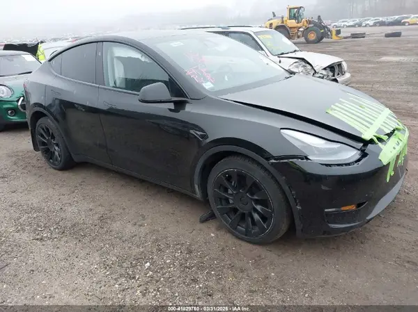 7SAYGDEE6PA180980 2023 TESLA MODEL Y - Image 1