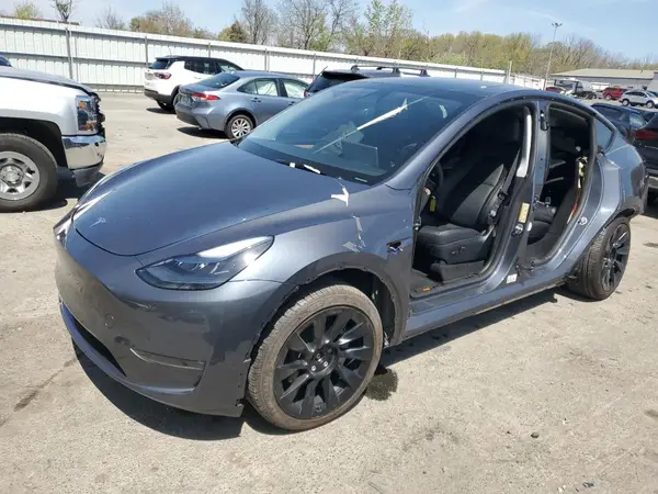 7SAYGDEE6PA185502 2023 TESLA MODEL Y - Image 1