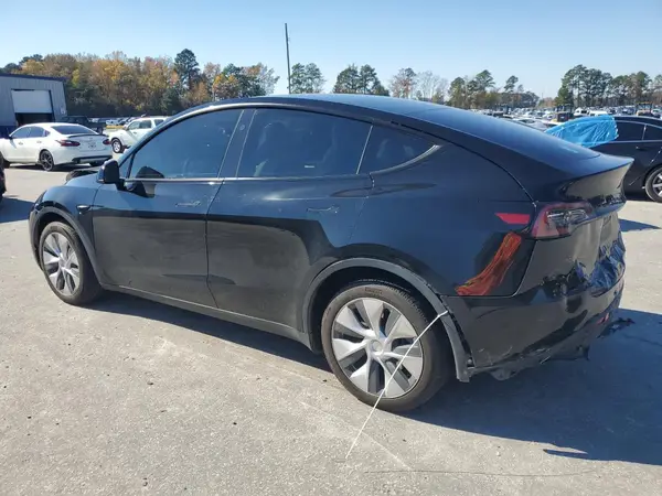 7SAYGDEE6PA186472 2023 TESLA MODEL Y - Image 2