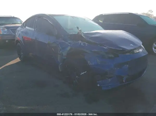 7SAYGDEE6PA187217 2023 TESLA MODEL Y - Image 1