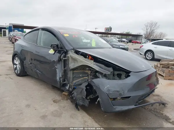 7SAYGDEE6PA190098 2023 TESLA MODEL Y - Image 1