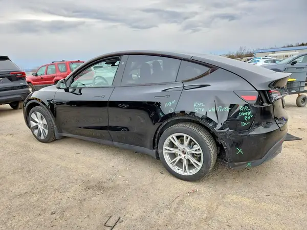 7SAYGDEE6PA190487 2023 TESLA MODEL Y - Image 2