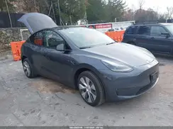 7SAYGDEE6PA195186 2023 TESLA MODEL Y