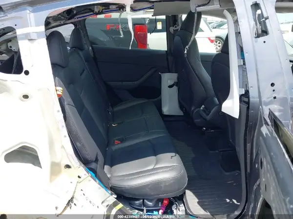 7SAYGDEE6PA196760 2023 TESLA MODEL Y - Image 8