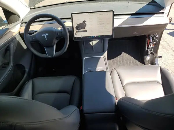 7SAYGDEE6PA200077 2023 TESLA MODEL Y - Image 8