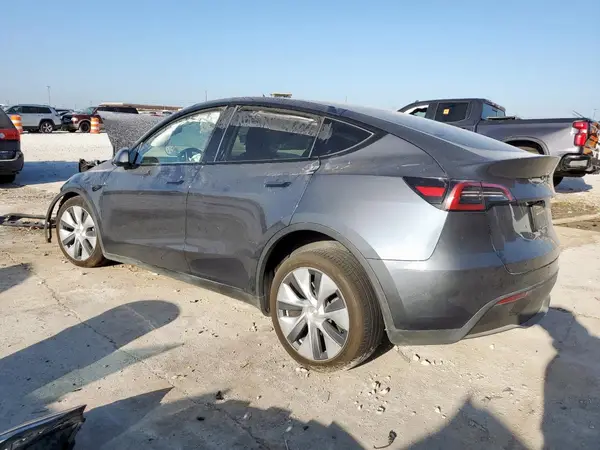 7SAYGDEE6PA202363 2023 TESLA MODEL Y - Image 2
