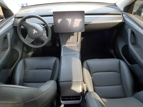 7SAYGDEE6PA208356 2023 TESLA MODEL Y - Image 8