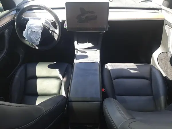 7SAYGDEE6PF587717 2023 TESLA MODEL Y - Image 8