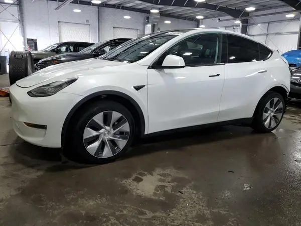 7SAYGDEE6PF599379 2023 TESLA MODEL Y - Image 1