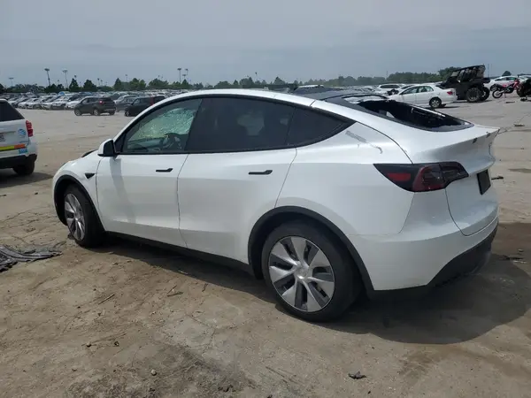 7SAYGDEE6PF604211 2023 TESLA MODEL Y - Image 2
