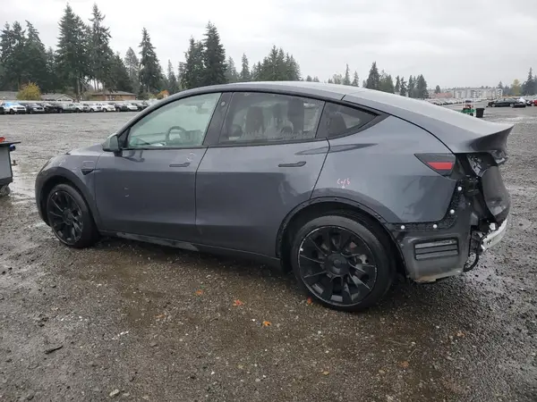 7SAYGDEE6PF611479 2023 TESLA MODEL Y - Image 2