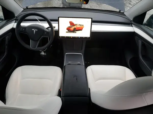7SAYGDEE6PF611479 2023 TESLA MODEL Y - Image 8