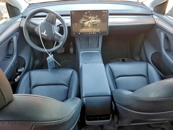 7SAYGDEE6PF618576 2023 TESLA MODEL Y - Image 8