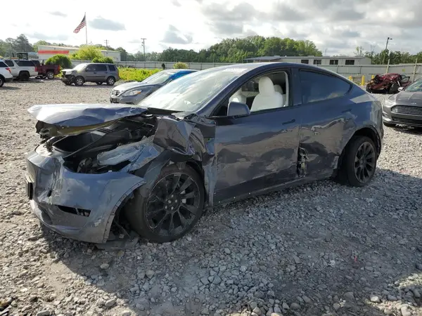 7SAYGDEE6PF625897 2023 TESLA MODEL Y - Image 1