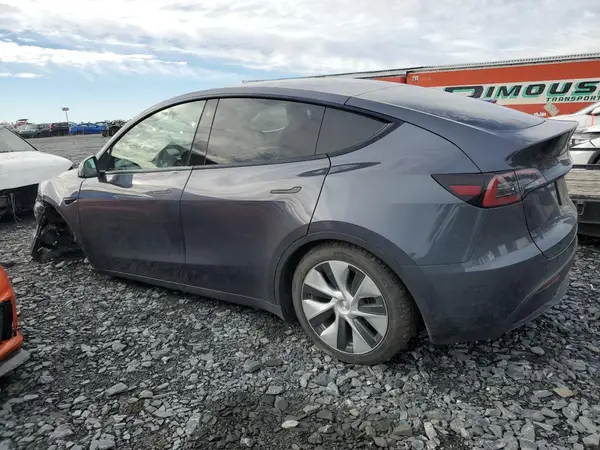 7SAYGDEE6PF627830 2023 TESLA MODEL Y - Image 2