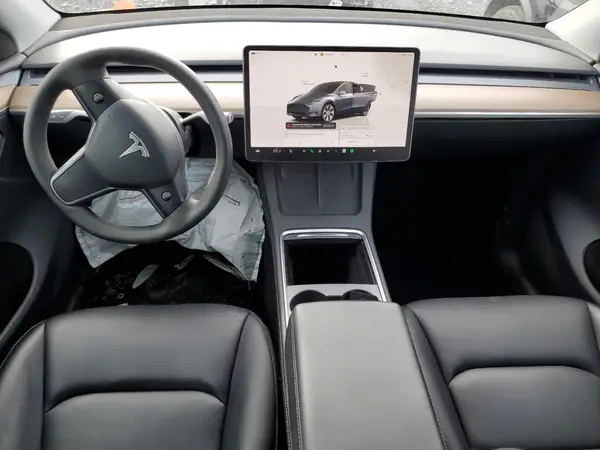 7SAYGDEE6PF627830 2023 TESLA MODEL Y - Image 8