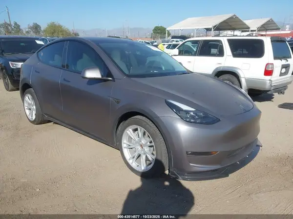 7SAYGDEE6PF629741 2023 TESLA MODEL Y - Image 1