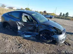 7SAYGDEE6PF644417 2023 TESLA MODEL Y