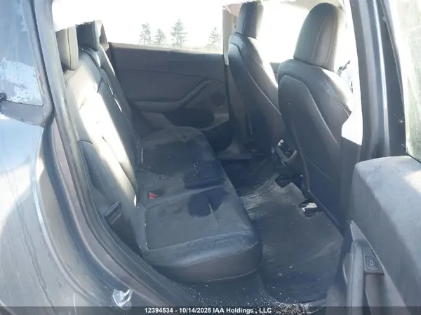7SAYGDEE6PF644417 2023 TESLA MODEL Y - Image 8