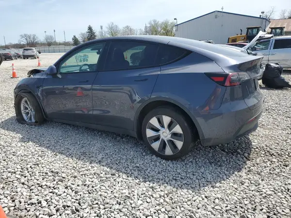 7SAYGDEE6PF646295 2023 TESLA MODEL Y - Image 2