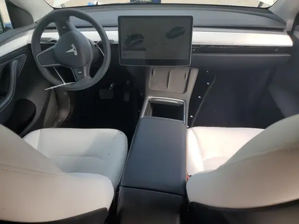 7SAYGDEE6PF668619 2023 TESLA MODEL Y - Image 8