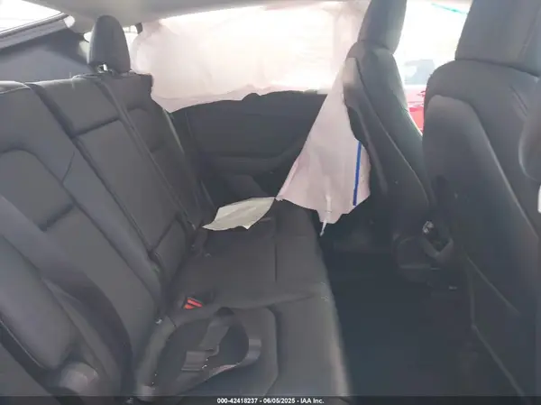 7SAYGDEE6PF668863 2023 TESLA MODEL Y - Image 8