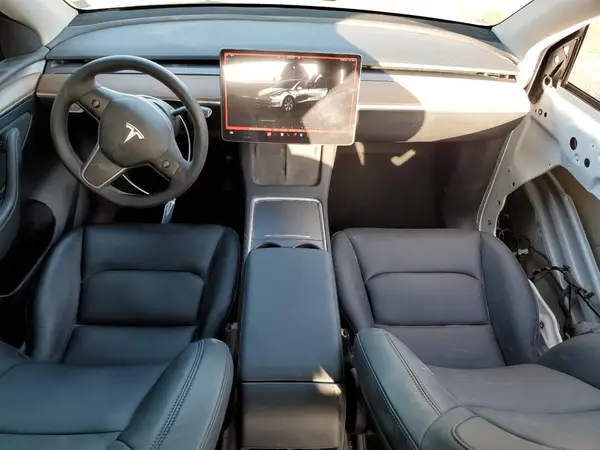 7SAYGDEE6PF687056 2023 TESLA MODEL Y - Image 8