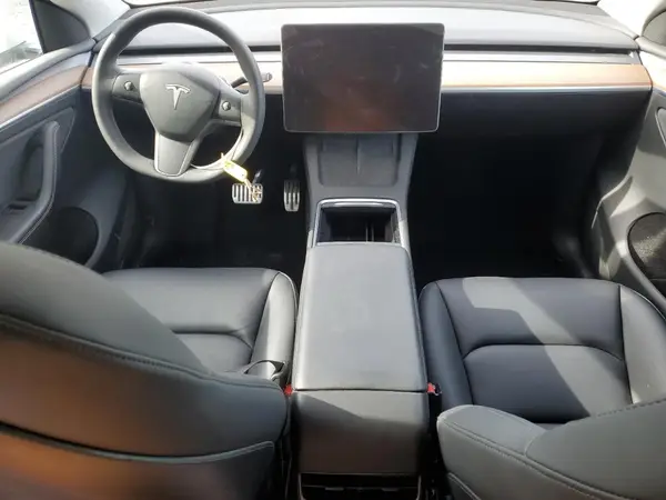 7SAYGDEE6PF692970 2023 TESLA MODEL Y - Image 8